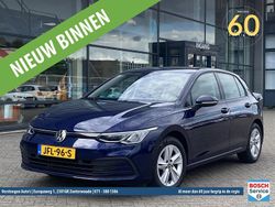 Blauw Gebruikt 2022 VW Golf VIII Business Hatchback | € 20.950 (Eerlijke prijs)