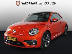 Oranje Gebruikt 2017 VW Beetle Exclusive Hatchback | € 16.945 (Iets duurder)