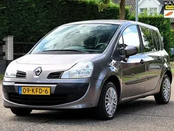 Grijs Gebruikt 2009 Renault Grand Modus Expression MPV | € 3.945 (Iets duurder)