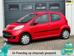 Rood Gebruikt 2011 Peugeot 107 Hatchback | € 1.950 (Super prijs)