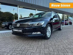 Zwart Gebruikt 2018 VW Passat Highline Stationwagen | € 16.945 (Iets duurder)