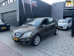 Bruin Gebruikt 2010 Mercedes B180 Business MPV | € 2.999 (Super prijs)