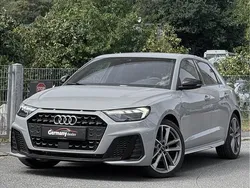 Grijs Gebruikt 2022 Audi A1 Sportback Ambiente Hatchback | € 29.949 (Eerlijke prijs)