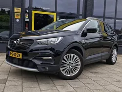 Zwart Gebruikt 2019 Opel Grandland X Innovation SUV | € 18.950 (Eerlijke prijs)