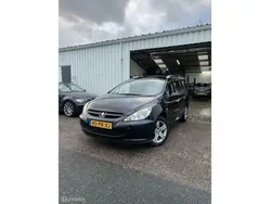 Zwart Gebruikt 2004 Peugeot 307 Stationwagen | € 999 (Goede deal)