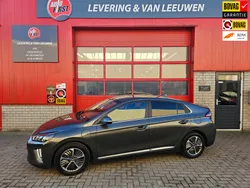 Grijs Gebruikt 2022 Hyundai Ioniq Comfort Sedan | € 22.450 (Eerlijke prijs)