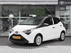 Wit Gebruikt 2020 Toyota Aygo Hatchback | € 10.549 (Eerlijke prijs)