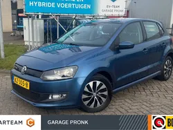 Blauw Gebruikt 2016 VW Polo Hatchback | € 13.000 (Eerlijke prijs)