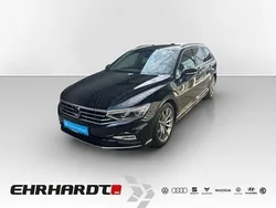 Zwart Gebruikt 2023 VW Passat Elegance Stationwagen | € 38.781 (Goede deal)