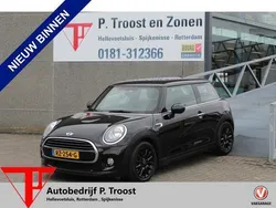 Zwart Gebruikt 2018 Mini Cooper Business Hatchback | € 14.750 (Eerlijke prijs)