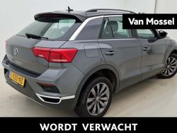 Grijs Gebruikt 2021 VW T-Roc Style SUV | € 21.400 (Goede deal)