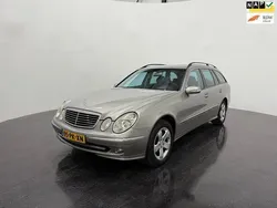 Grijs Gebruikt 2004 Mercedes 220 Avantgarde Stationwagen | € 2.450