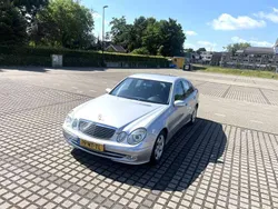 Grijs Gebruikt 2004 Mercedes E240 Avantgarde Sedan | € 5.000 (Eerlijke prijs)