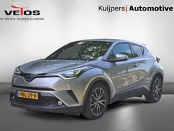Zilver, metallic lak Gebruikt 2019 Toyota C-HR Executive SUV | € 20.950 (Eerlijke prijs)