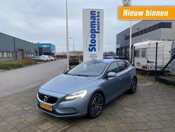 Blauw Gebruikt 2017 Volvo V40 Inscription Stationwagen | € 17.395 (Goede deal)