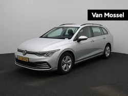 Grijs Gebruikt 2022 VW Golf VIII Life Stationwagen | € 20.900 (Eerlijke prijs)
