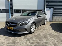 Grijs Gebruikt 2018 Mercedes A180 Business Hatchback | € 19.495 (Super prijs)
