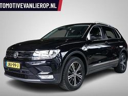 Zwart Gebruikt 2016 VW Tiguan Comfortline SUV | € 18.495 (Eerlijke prijs)