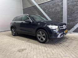 Zwart Gebruikt 2020 Mercedes GLC300e Business | € 30.800