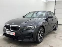 Zwart Gebruikt 2022 BMW 316 Sedan | € 28.900 (Eerlijke prijs)