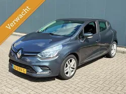 Grijs Gebruikt 2019 Renault Clio IV Zen Hatchback | € 8.440 (Eerlijke prijs)