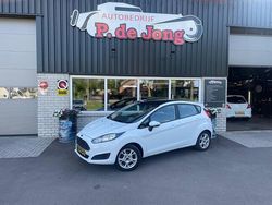 Wit Gebruikt 2014 Ford Fiesta Style Hatchback | € 6.875 (Eerlijke prijs)
