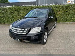 Zwart Gebruikt 2005 Mercedes ML350 SUV | € 9.999 (Eerlijke prijs)