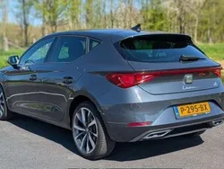 Grijs Gebruikt 2021 Seat Leon Business Hatchback | € 25.750 (Duur)