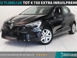 Zwart Gebruikt 2022 Renault Clio V Zen Hatchback | € 12.695 (Goede deal)