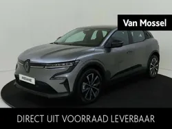 Zwart Nieuw 2025 Renault Mégane Evolution SUV | € 38.820 (Eerlijke prijs)