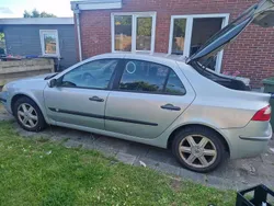 Grijs Gebruikt 2001 Renault Laguna II Authentique Hatchback | € 350 (Super prijs)