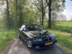 Zwart Gebruikt 1995 BMW 328 Cabriolet Executive Cabriolet | € 16.950