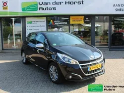 Zwart, metallic lak Gebruikt 2016 Peugeot 208 Allure Hatchback | € 5.750 (Goede deal)