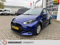 Blauw Gebruikt 2022 Toyota Yaris Hybrid Hatchback | € 21.385 (Eerlijke prijs)