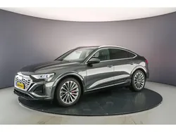 Daytonagrijs pareleffect Gebruikt 2024 Audi Q8 Sportback e-tron S-Line SUV | € 63.900