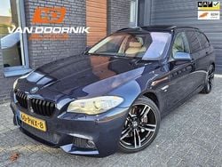 Blauw (metallic) Gebruikt 2011 BMW 528 Executive Stationwagen | € 11.950 (Iets duurder)