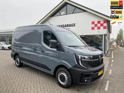 Grijs Nieuw 2024 Renault Master Van | € 36.950 (Eerlijke prijs)