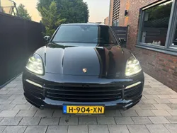 Zwart Gebruikt 2018 Porsche Cayenne SUV | € 46.850 (Super prijs)