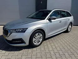 Grijs Gebruikt 2021 Skoda Octavia Business Line Stationwagen | € 14.999 (Goede deal)
