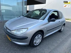 Grijs Gebruikt 2001 Peugeot 206 Hatchback | € 749 (Goede deal)