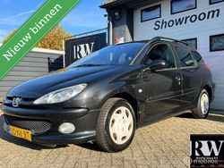 Zwart Gebruikt 2004 Peugeot 206 Stationwagen | € 1.695 (Iets duurder)
