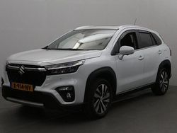 Wit Gebruikt 2023 Suzuki SX4 S-Cross SUV | € 25.950 (Eerlijke prijs)
