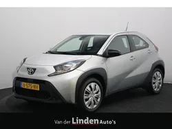Grijs Gebruikt 2023 Toyota Aygo Play Hatchback | € 17.645 (Goede deal)