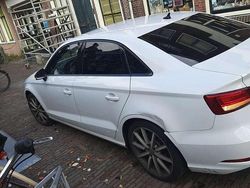 Wit Gebruikt 2018 Audi A3 Proline Sedan | € 13.000 (Goede deal)