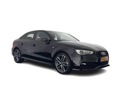 Zwart (metallic) Gebruikt 2015 Audi A3 Ambition Sedan | € 10.345 (Goede deal)