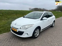 Wit Gebruikt 2011 Renault Mégane GrandTour Dynamique Stationwagen | € 3.450 (Eerlijke prijs)