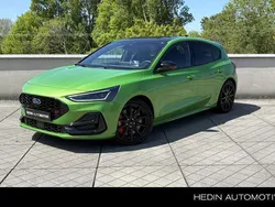 Groen Nieuw 2025 Ford Focus ST Hatchback | € 71.906