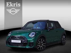 British racing green iv metallic Gebruikt 2024 Mini Cooper Hatchback | € 37.950