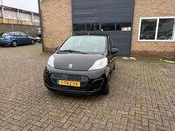 Zwart Gebruikt 2014 Peugeot 107 Hatchback | € 3.750 (Eerlijke prijs)