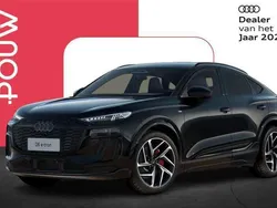 Zwart Nieuw 2025 Audi Q6 Sportback e-tron S-Line SUV | € 77.450